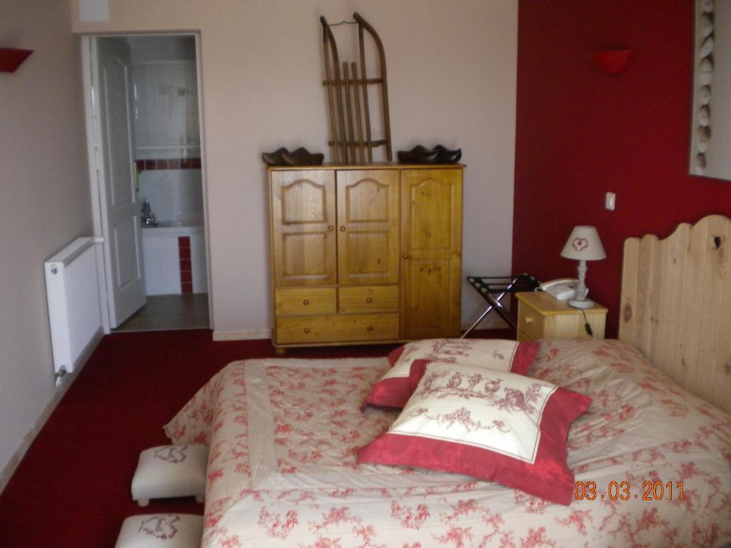 L'Epicurien Hotel Saint-Nicolas-de-Port Quarto foto